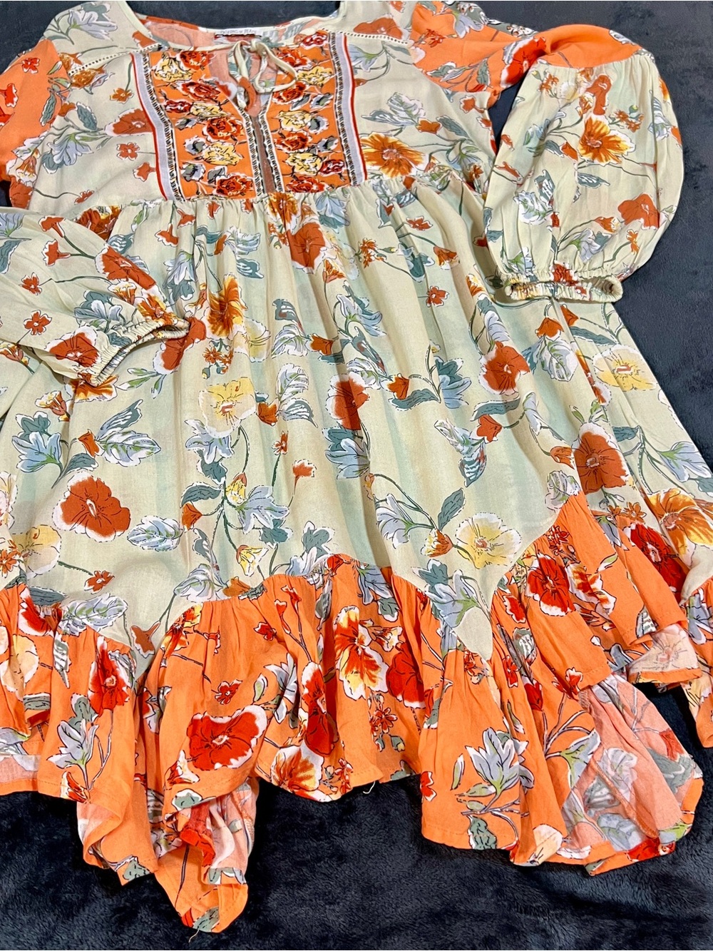 Patrons Of Peace Floral Ruffle Asymmetric Tie
Boho Bishop SleeveMini Dress M - Picture 7 of 13
